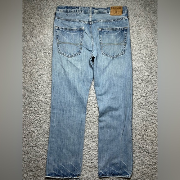Hollister Jeans Mens 32 Balboa Classic Straight Button Fly Light Wash Cotton - Picture 4 of 5